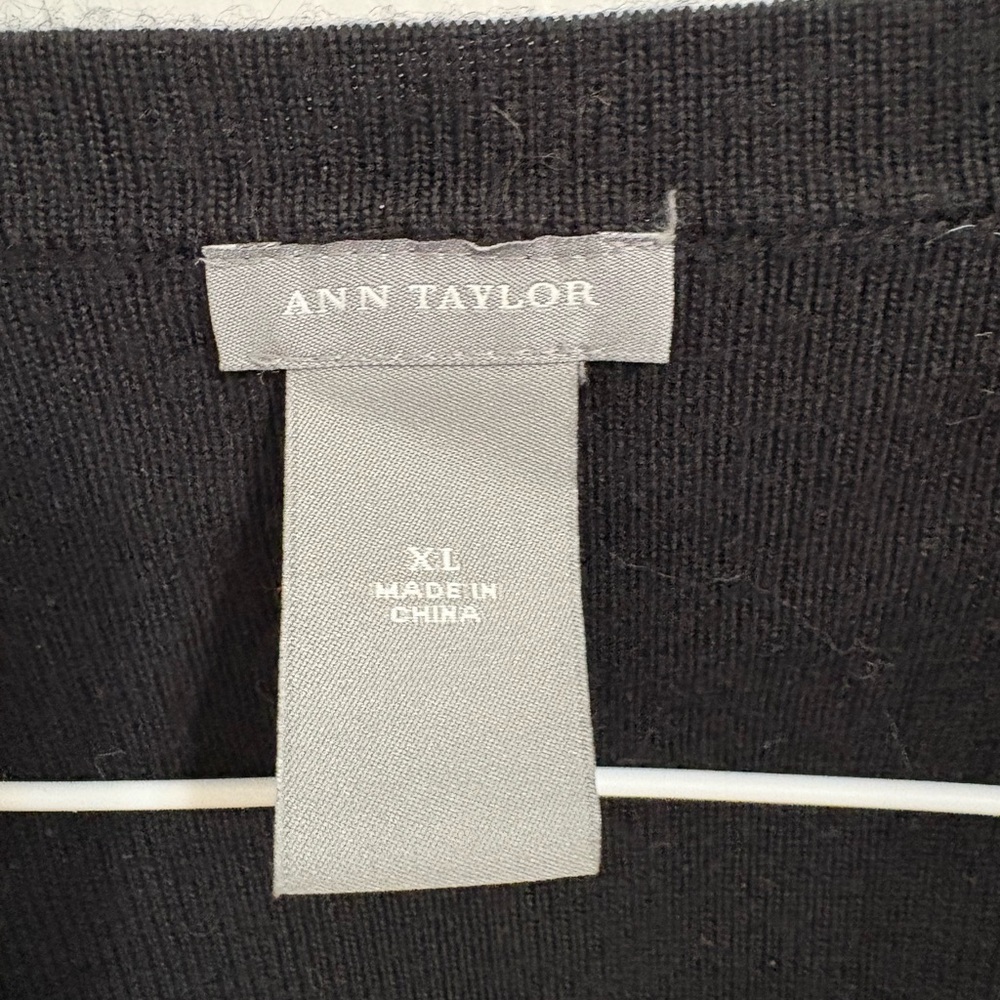 Ann Taylor Classic Black Knitwear - Picture 2 of 2